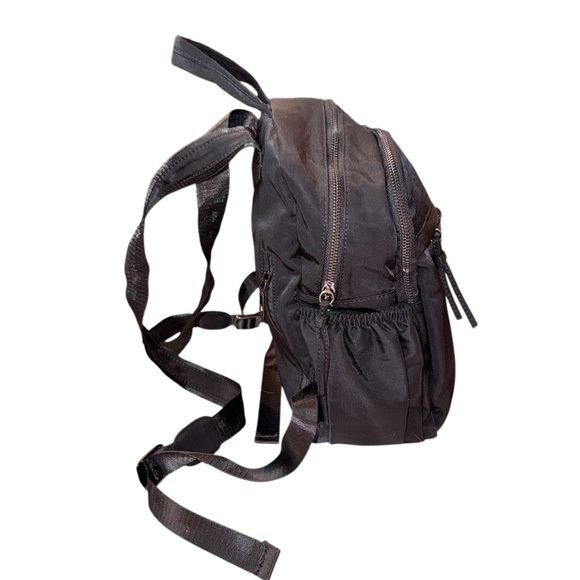 LULULEMON ATHLETICA black backpack -excellent condition - Picture 3 of 13